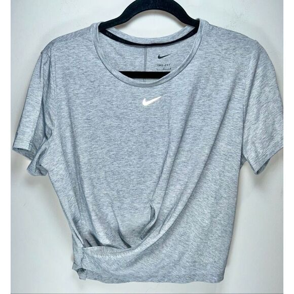 Nike Tops - Nike dri fit cropped tee shirt size large